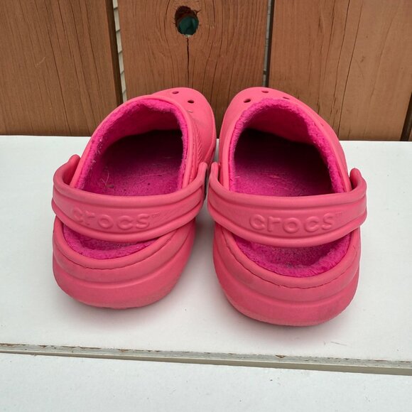 Crocs Pink Fuzzy Lined Clogs Size J3 - Picture 4 of 9